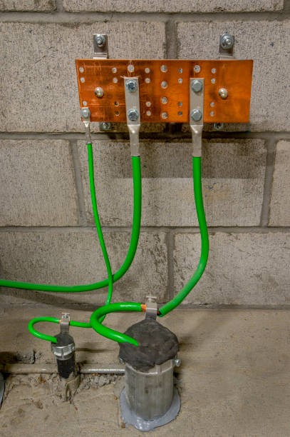 Grounding bar for electrical connections. Known as an Earth bar in Britain.